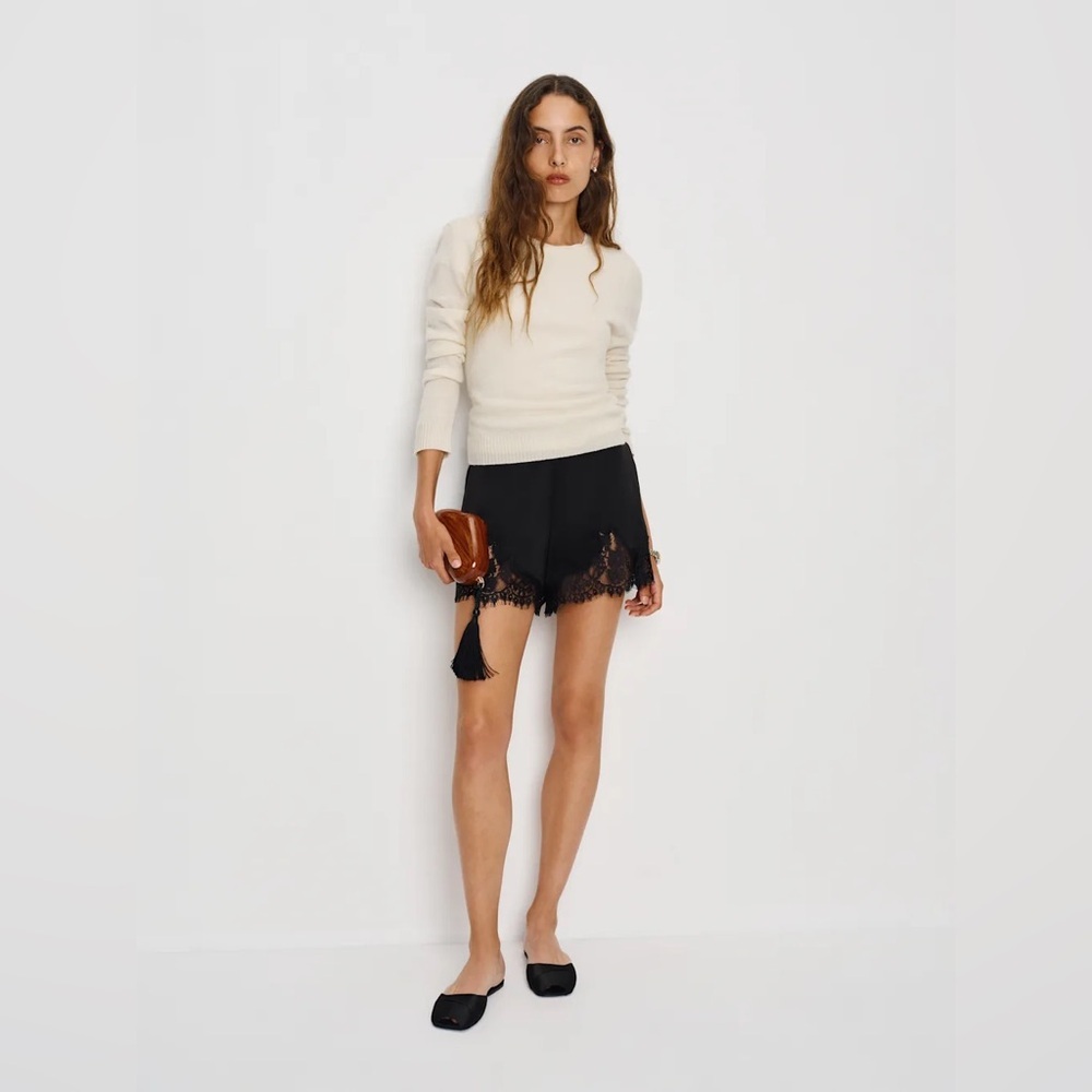 new Reformation Lian cashmere crew neck sweater in gossamer off white - Picture 3 of 8